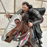 Sideshow Weta Lord of the Rings Aragorn at the Black Gates Statue PRE OWNED