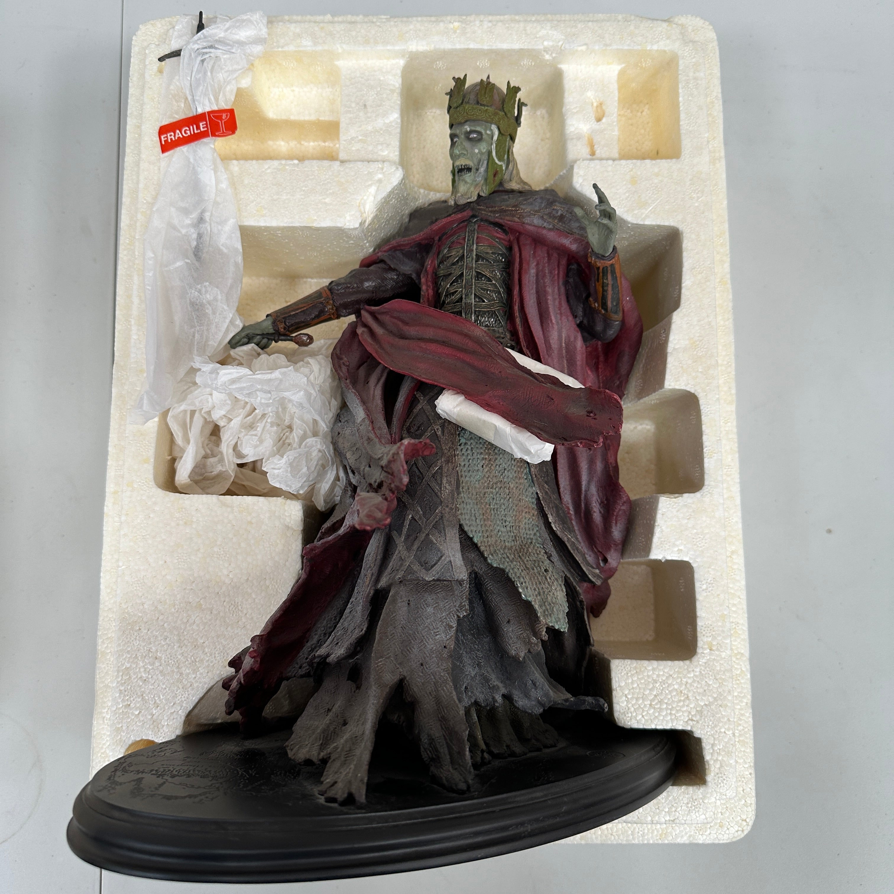 Sideshow Weta Lord of the Rings King of the Dead Statue PRE OWNED