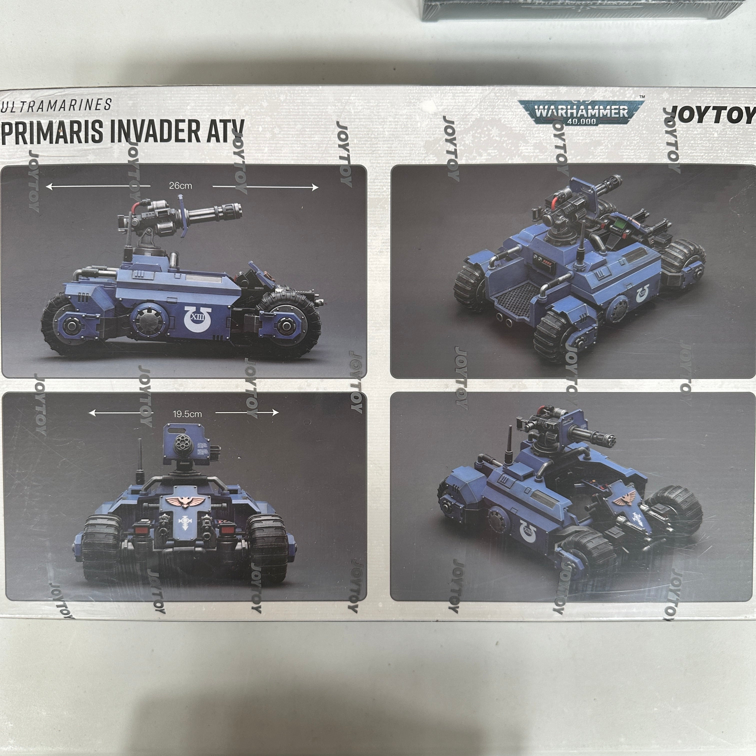 JOYTOY 1/18 Warhammer Ultramarines Primaris Invader ATV