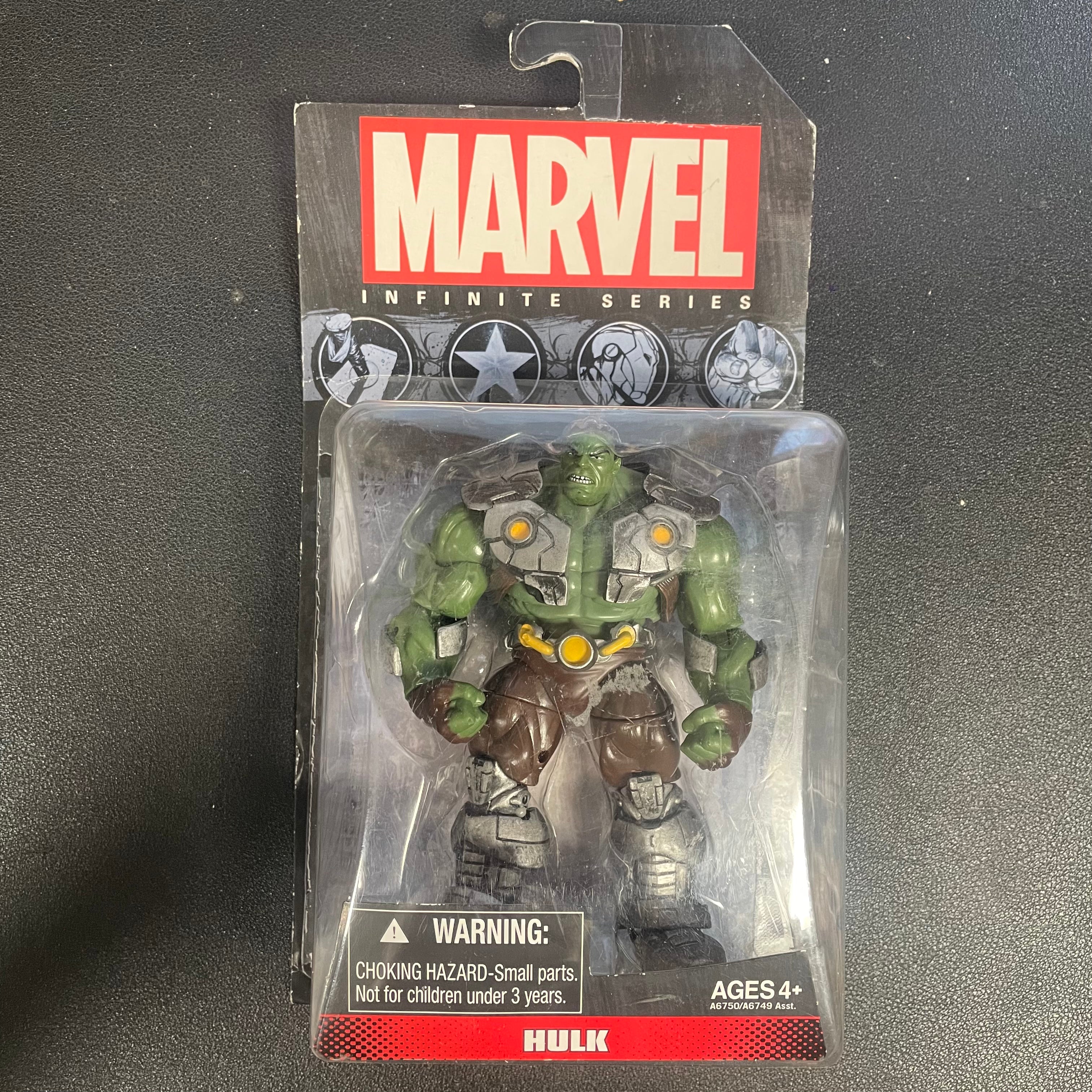 Marvel Infinite Series 3.75" Hulk (Pre Owned)