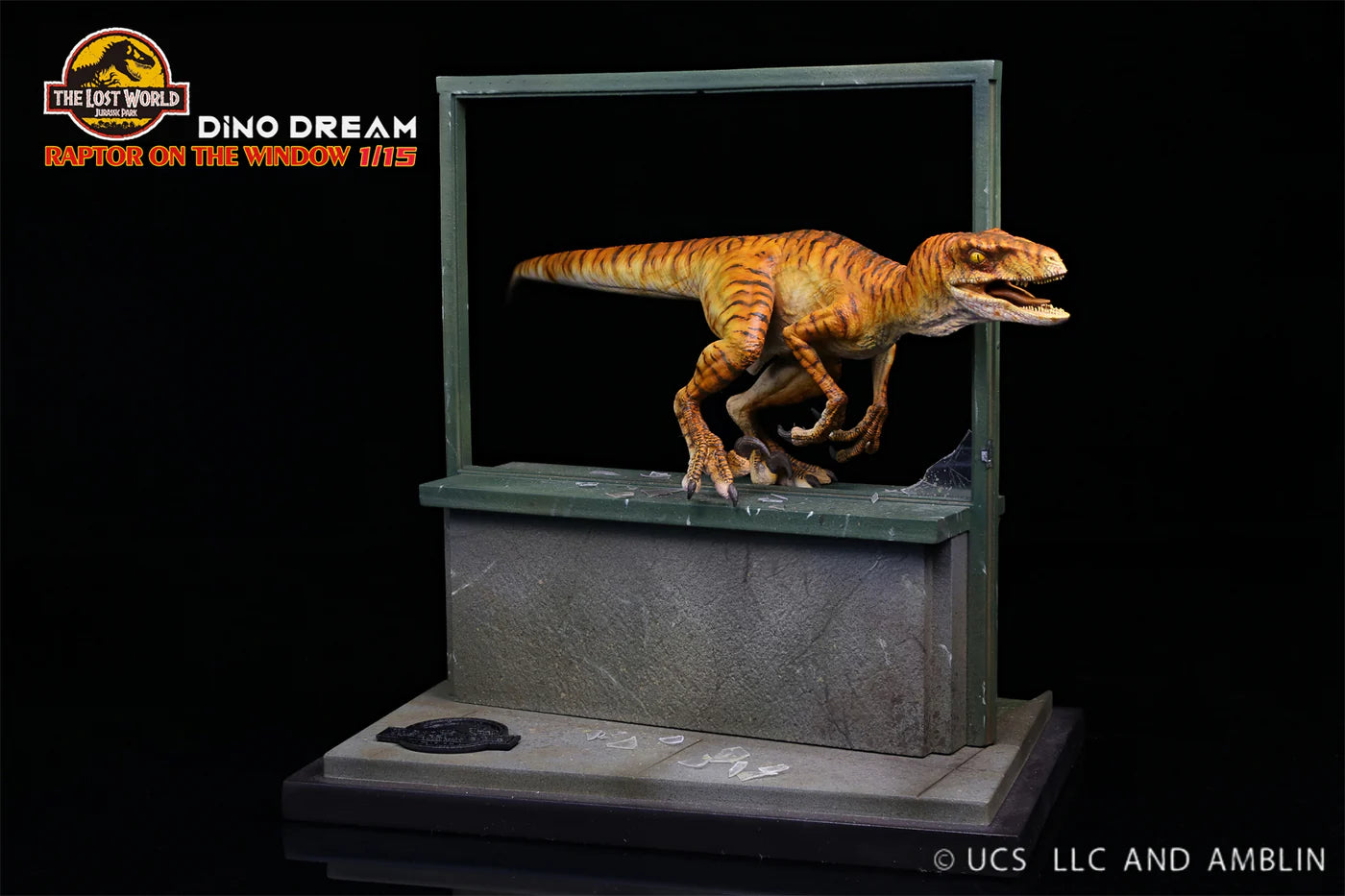 Dino Dream Jurassic Park The Lost World Raptor On The Window 1/15 Scale Resin Model
