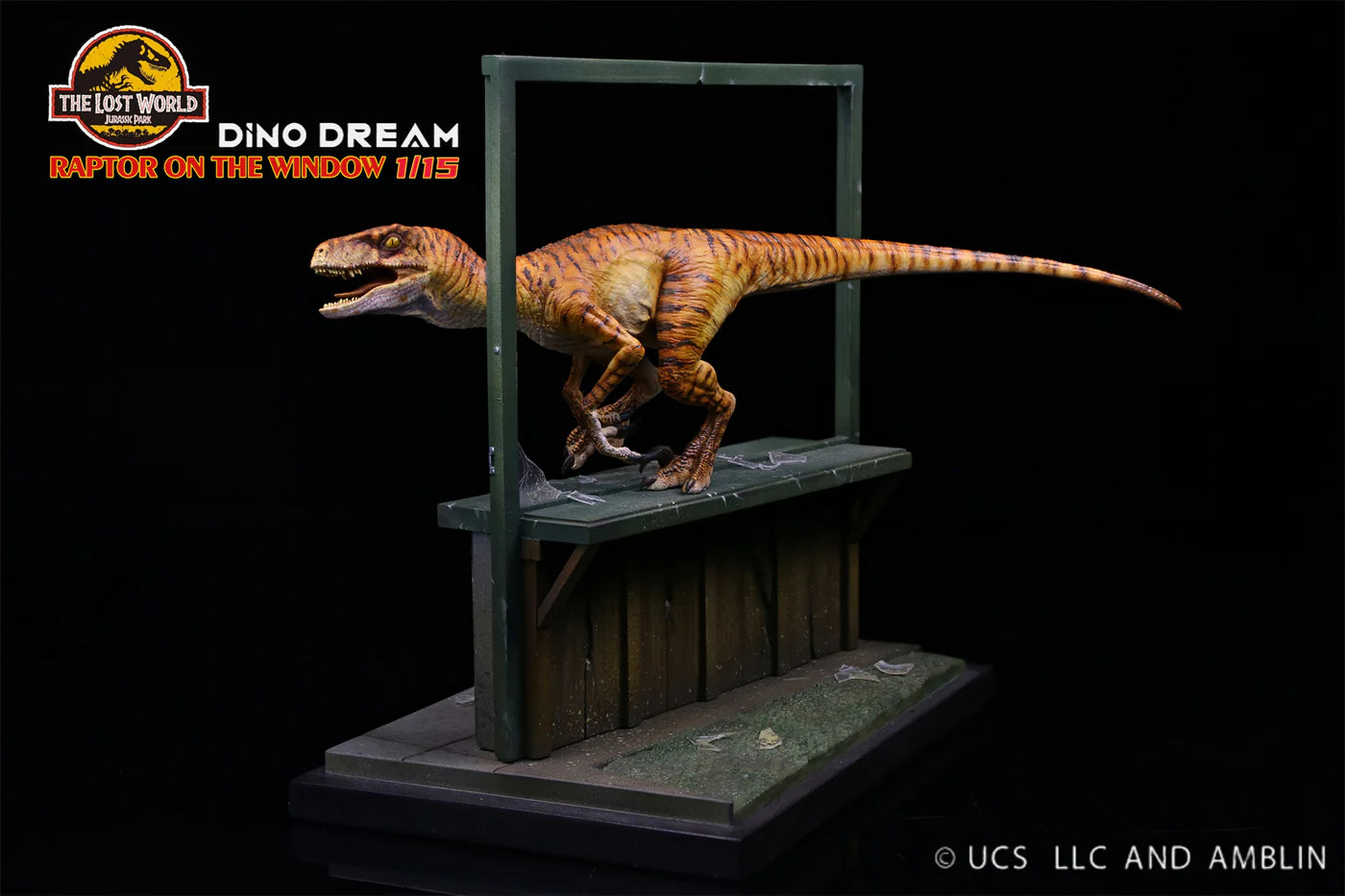 Dino Dream Jurassic Park The Lost World Raptor On The Window 1/15 Scale Resin Model