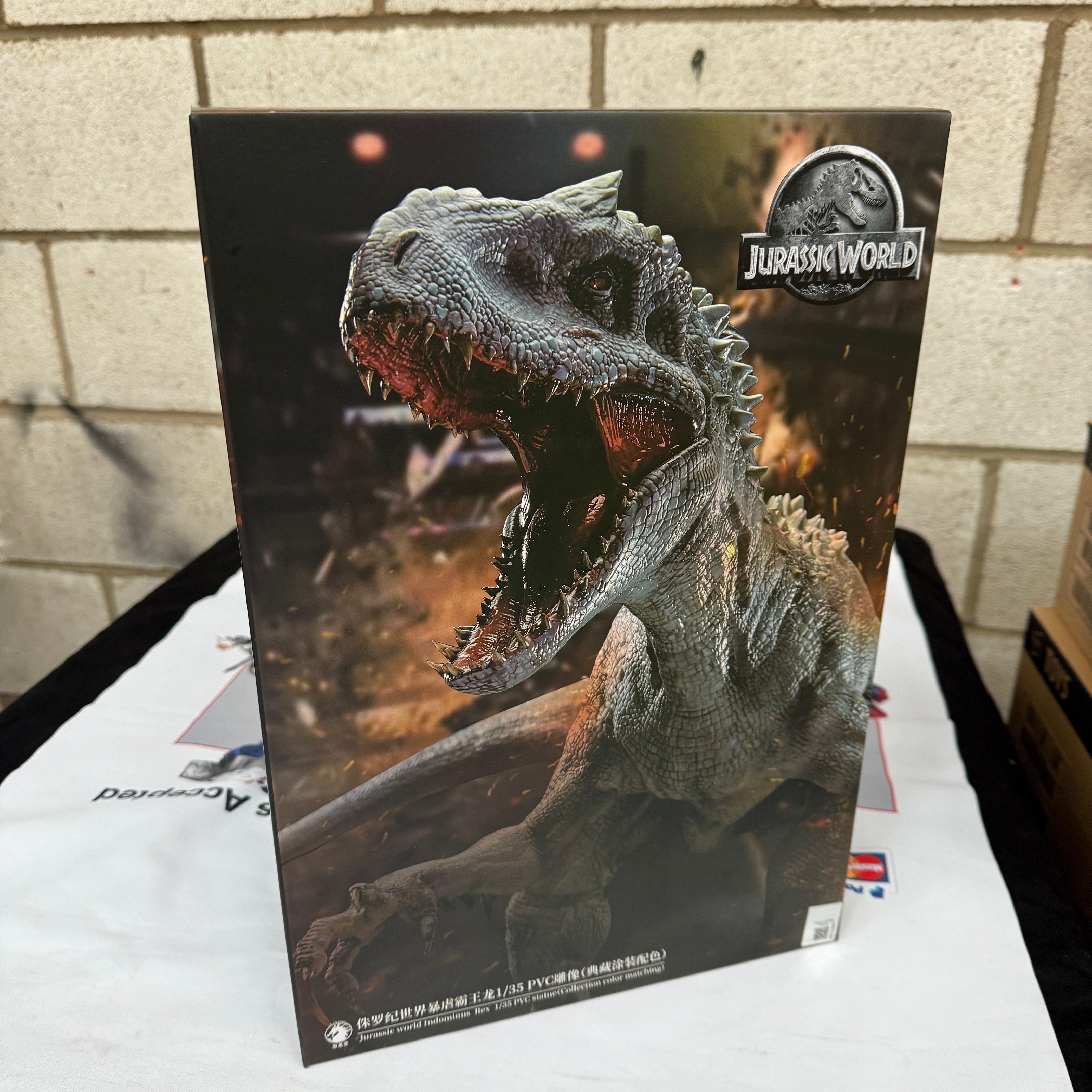 W-Dragon 1/35 Scale Jurassic World Indominus Rex PVC Statue