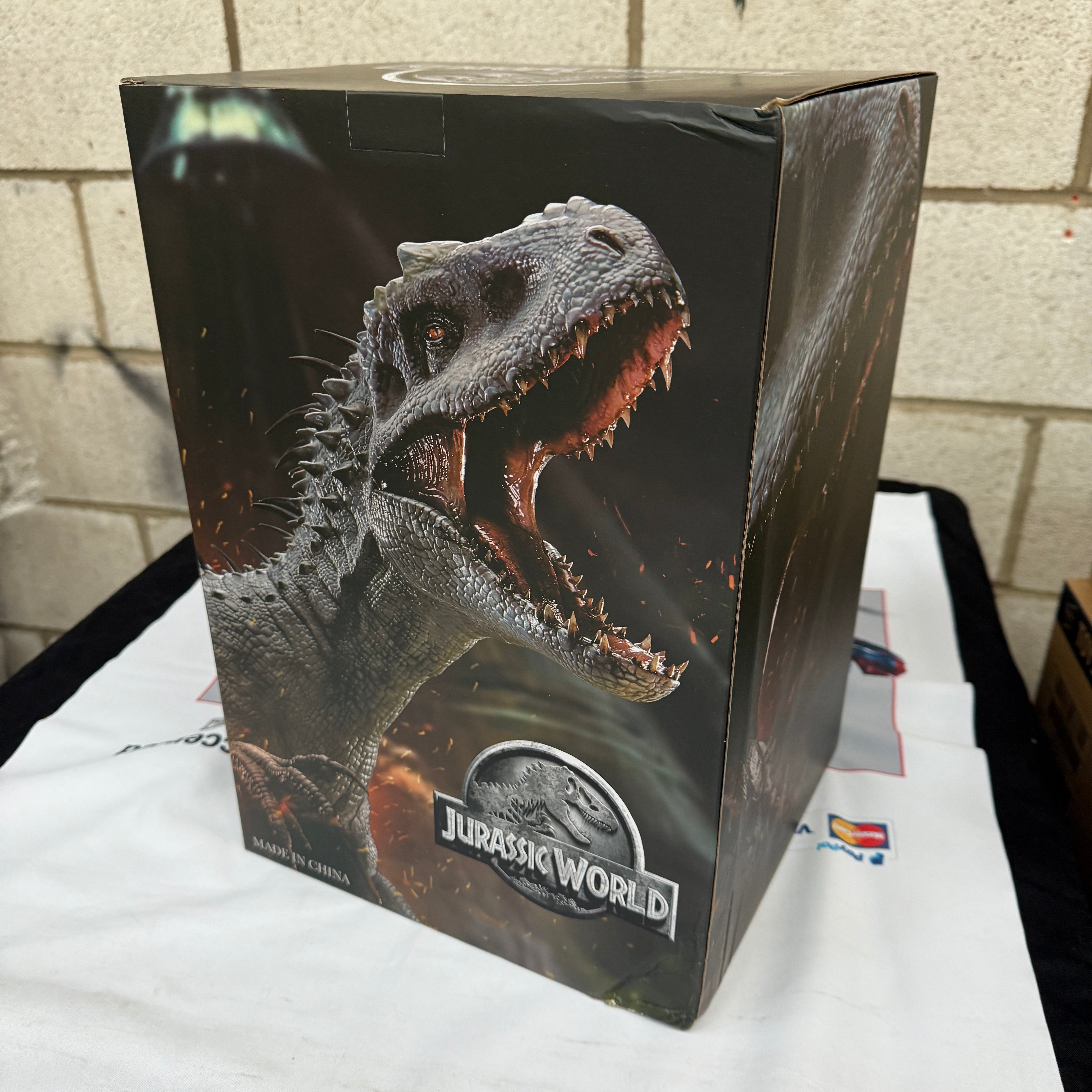 W-Dragon 1/35 Scale Jurassic World Indominus Rex PVC Statue