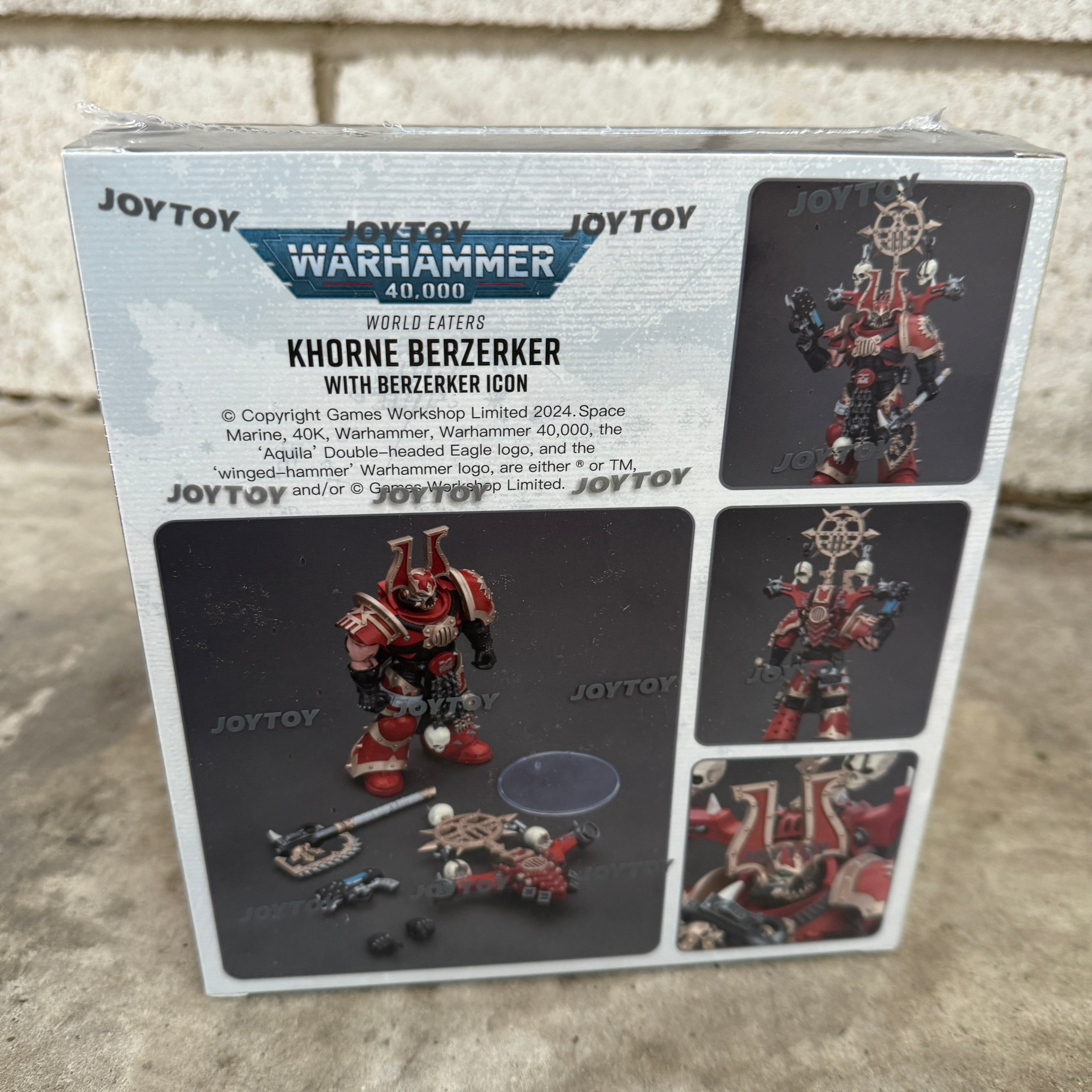 JOYTOY 1/18 Warhammer World Eaters Khorne Berzerker with Berzerker Icon