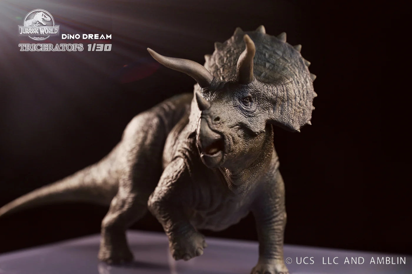 Dino Dream Jurassic World Triceratops 1/30 Scale Resin Model
