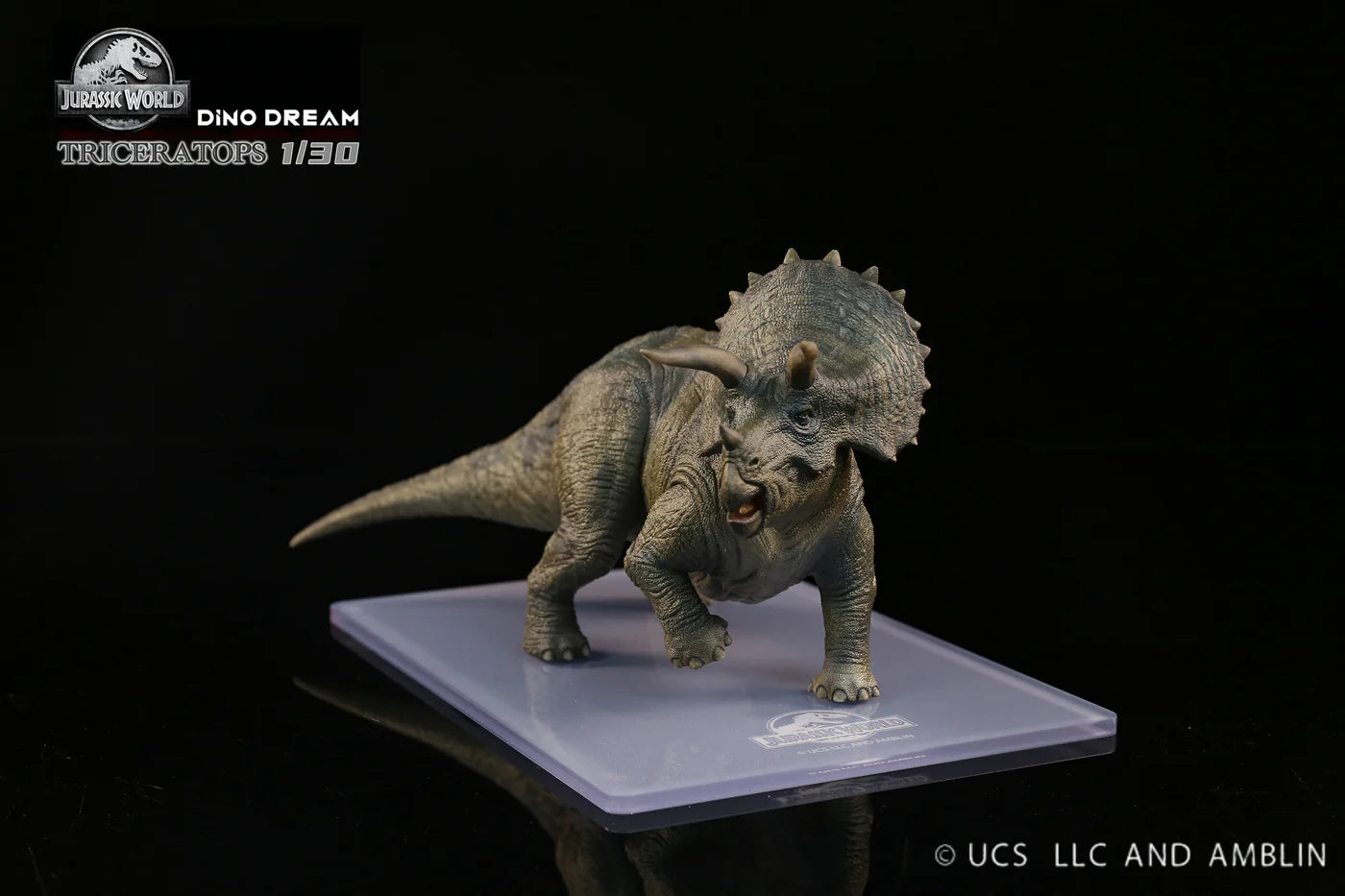 Dino Dream Jurassic World Triceratops 1/30 Scale Resin Model