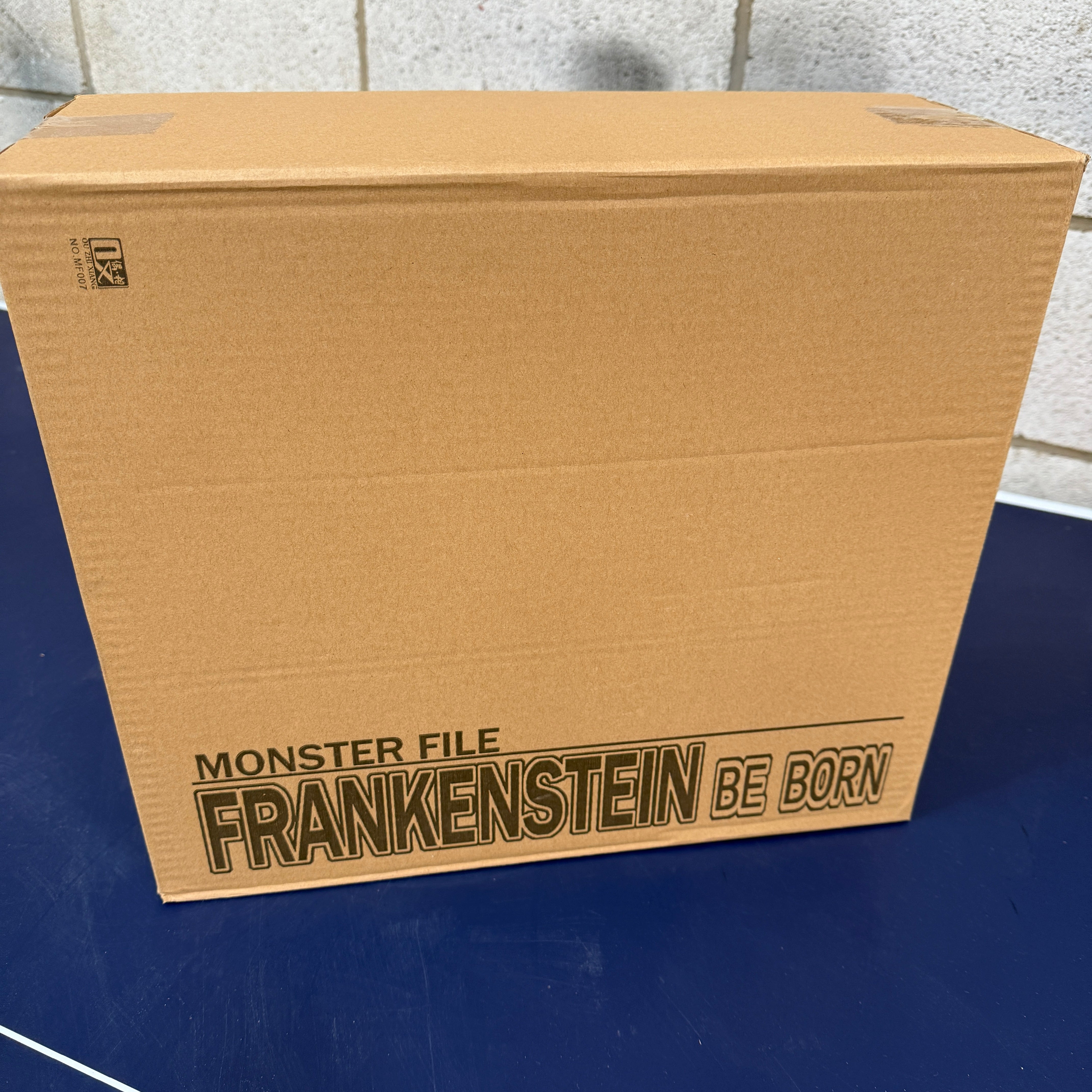 Coomodel x Ouzhixiang MF007 Monster File Frankenstein Be Born Deluxe Version 1/6 Scale Collectible Figure (Copy)