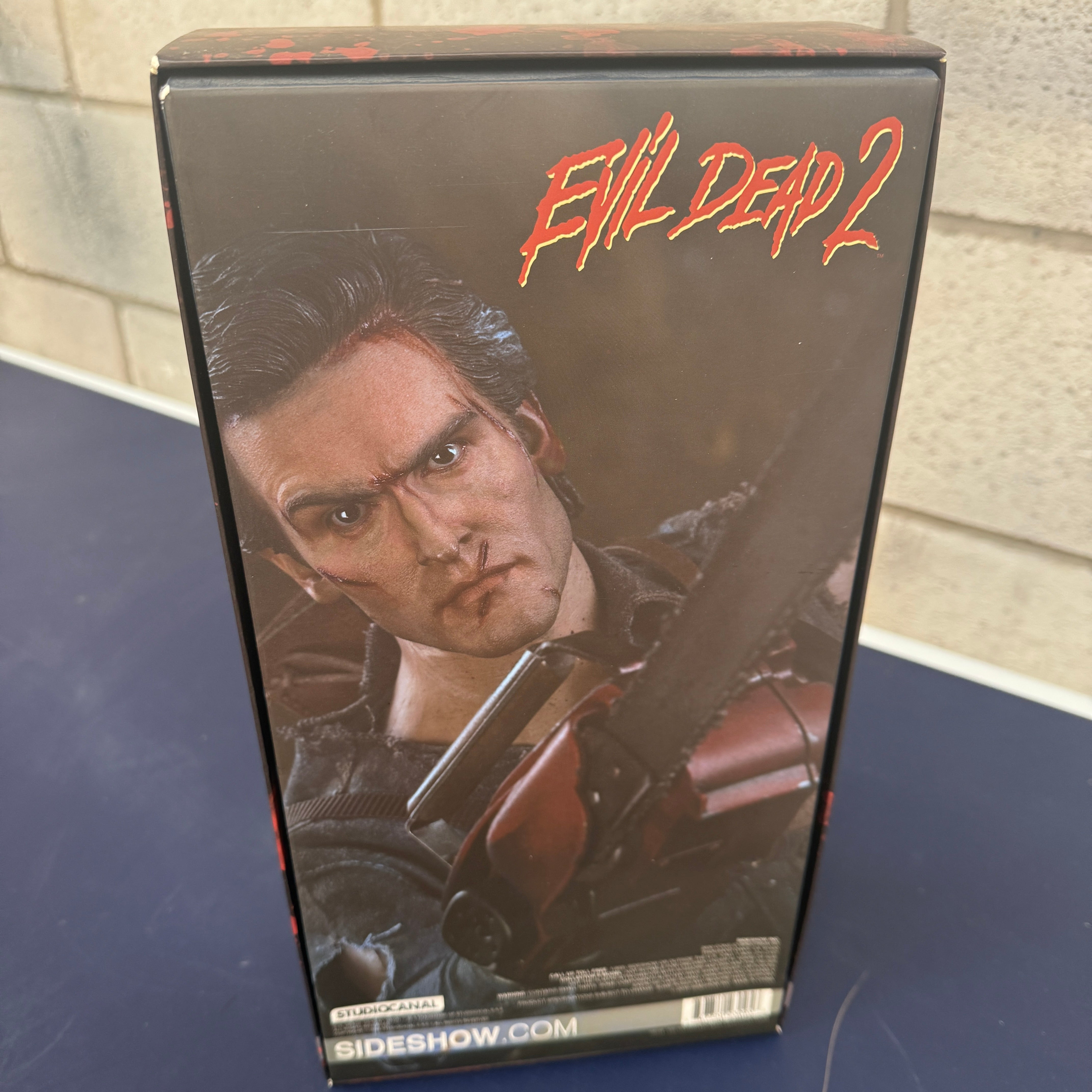 Sideshow Colletibles Ash Williams Evil Dead 2 1/6 Scale Collectible Figure