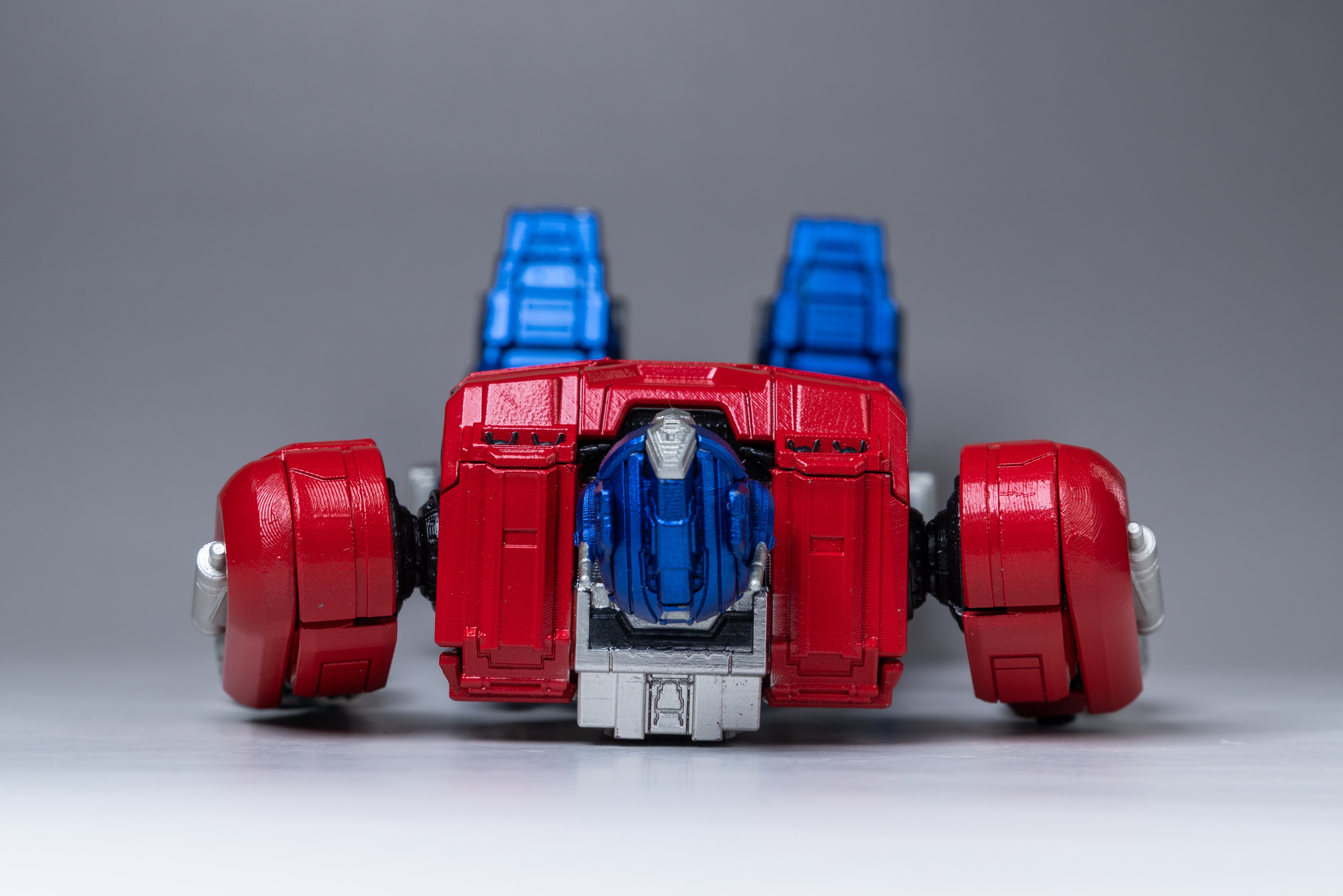 Transformers Yolopark TFOne 20cm Orion Pax Cogged Mode MODEL KIT