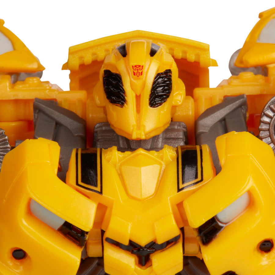 Transformers Studio Series (2007 Movie) Deluxe Bumblebee
