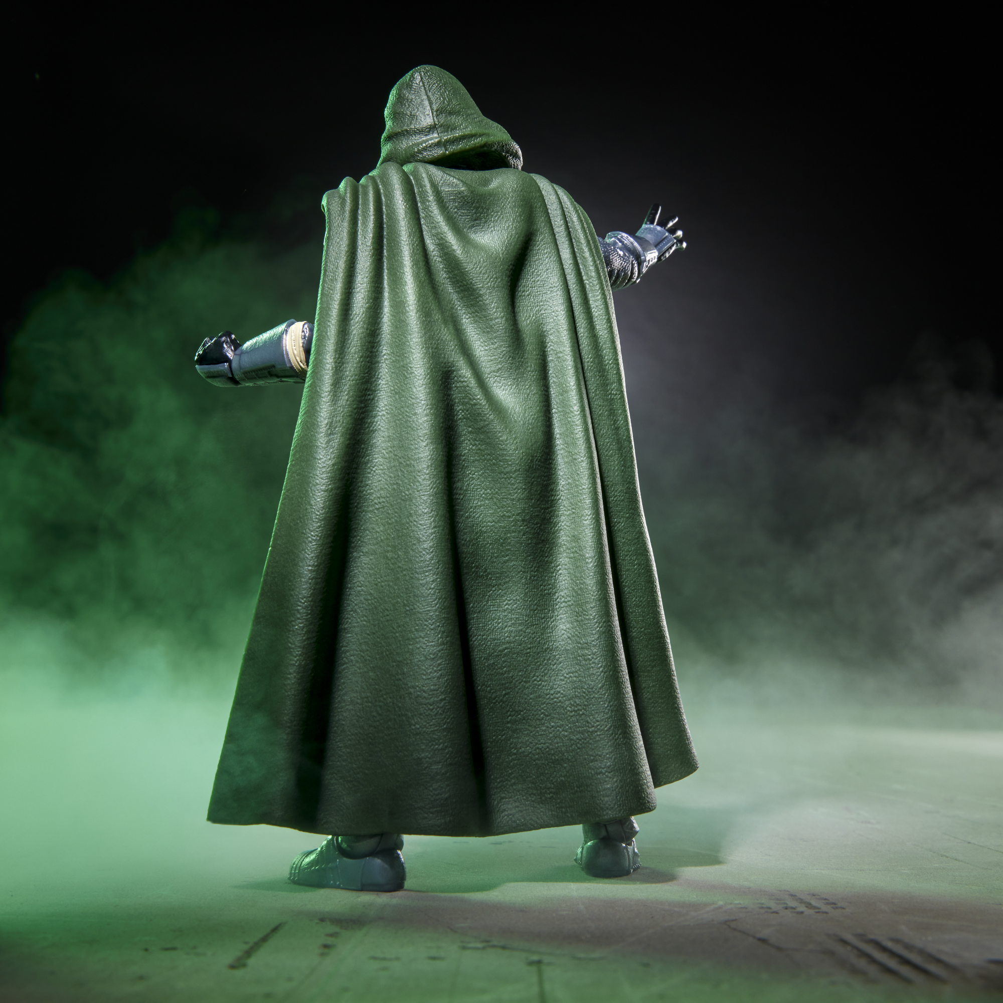 PRE-ORDER Marvel Legends (Avengers Doomsday) Doctor Doom