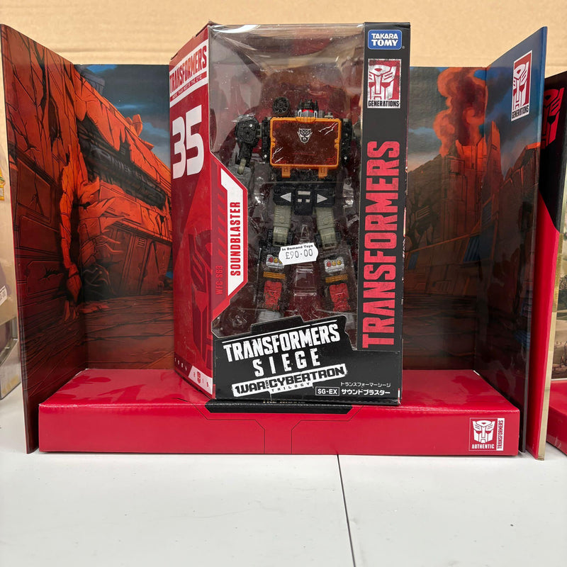 Transformers SG-EX Siege Voyager Soundblaster