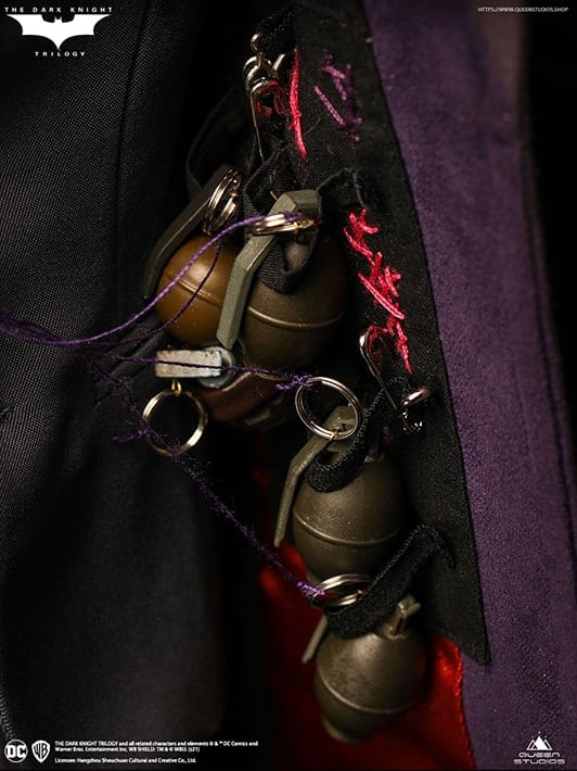 Queen Studios The Dark Knight Joker 1/4 Scale Statue Regular Edition