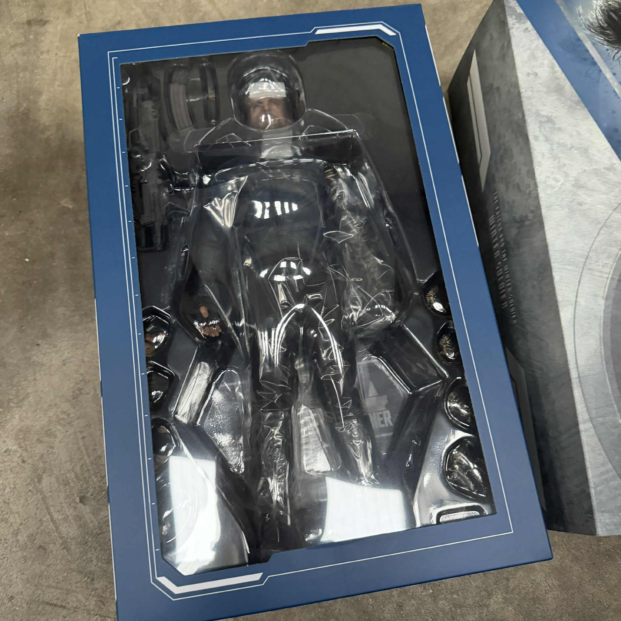 Hot Toys Captain America and the Winter Soldier: Winter Soldier 1/6 Scale Figure PRE OWNED