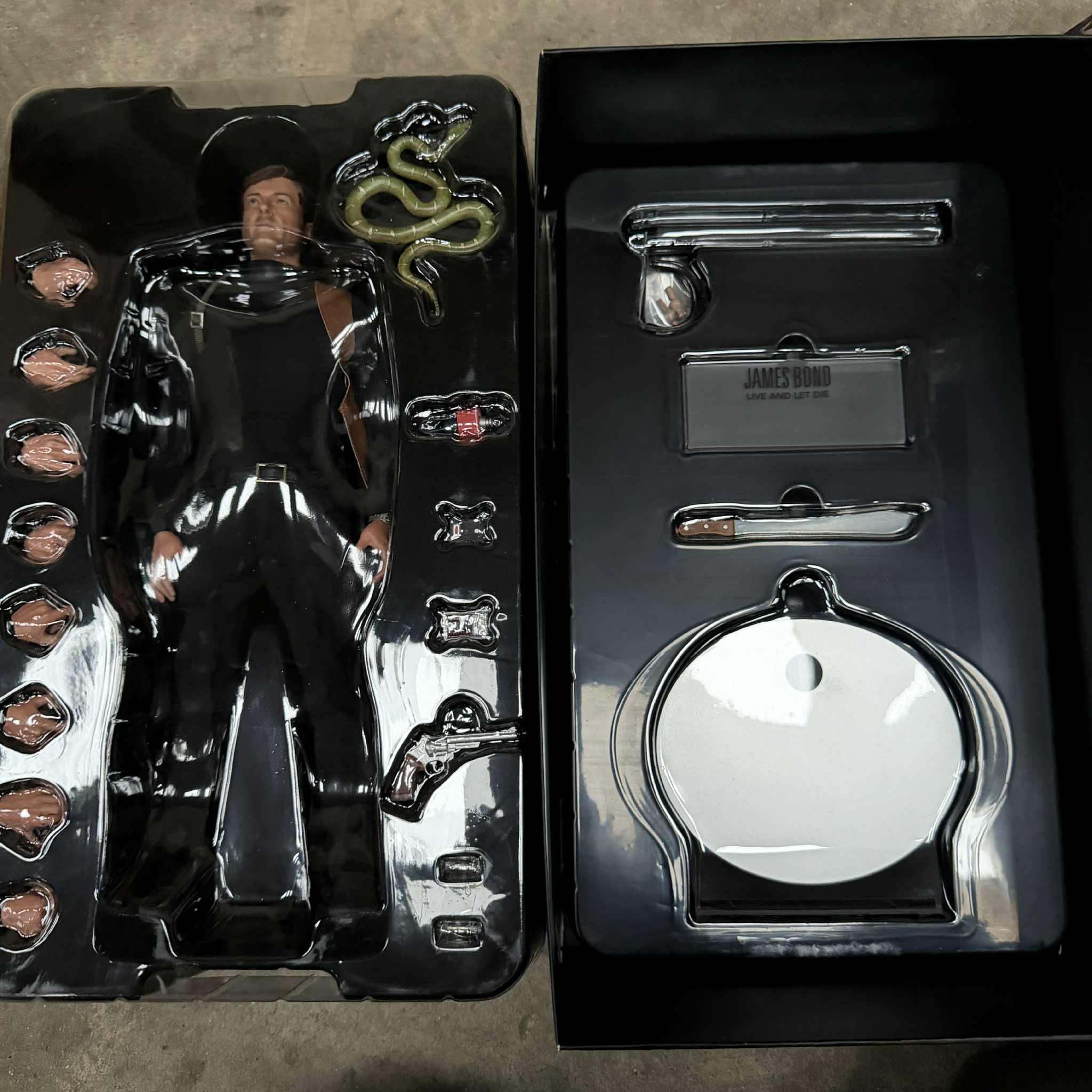 Big Chief Studios Live and Let Die James Bond 1/6 Scale Collectible Figure PRE OWNED