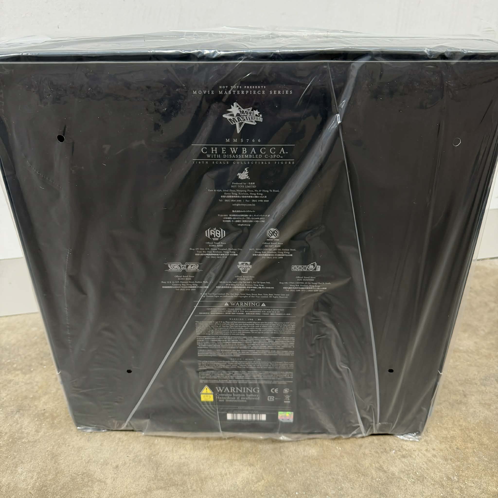 Hot Toys MMS766 Star Wars Chewbacca with Disassembled C-3PO 1/6 Scale Collectible Figure IMPORT STOCK