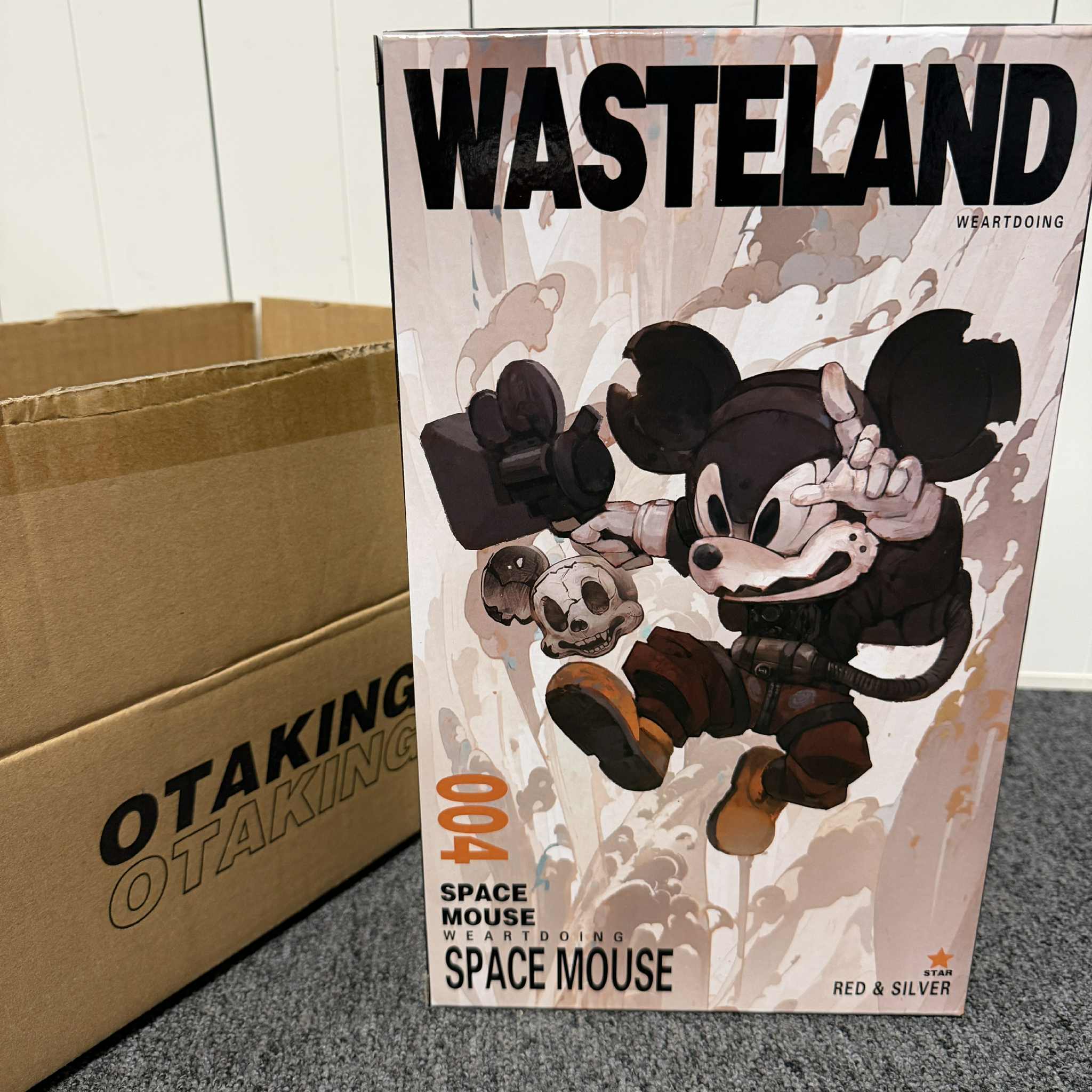 WEARTDOING Wasteland Space Fighter Space Mouse (Silver) 1/12 Scale Action Figure + Bonus Canvas Print