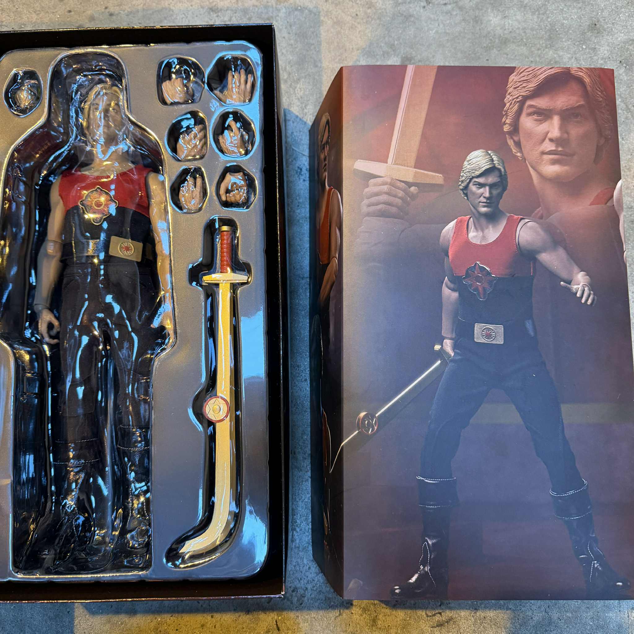 Big Chief Studios Flash Gordon 1/6 Scale Figure PRE OWNED
