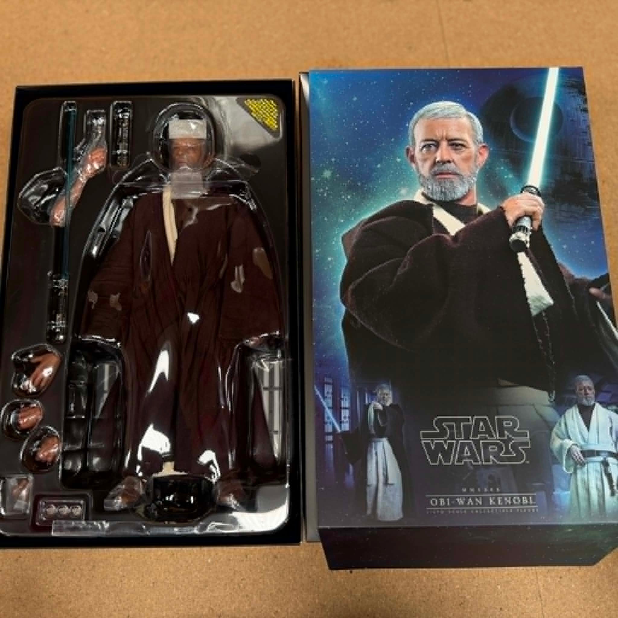 Hot Toys MMS283 Star Wars A New Hope Ben Obi Wan Kenobi 1/6 Scale Figure PRE OWNED