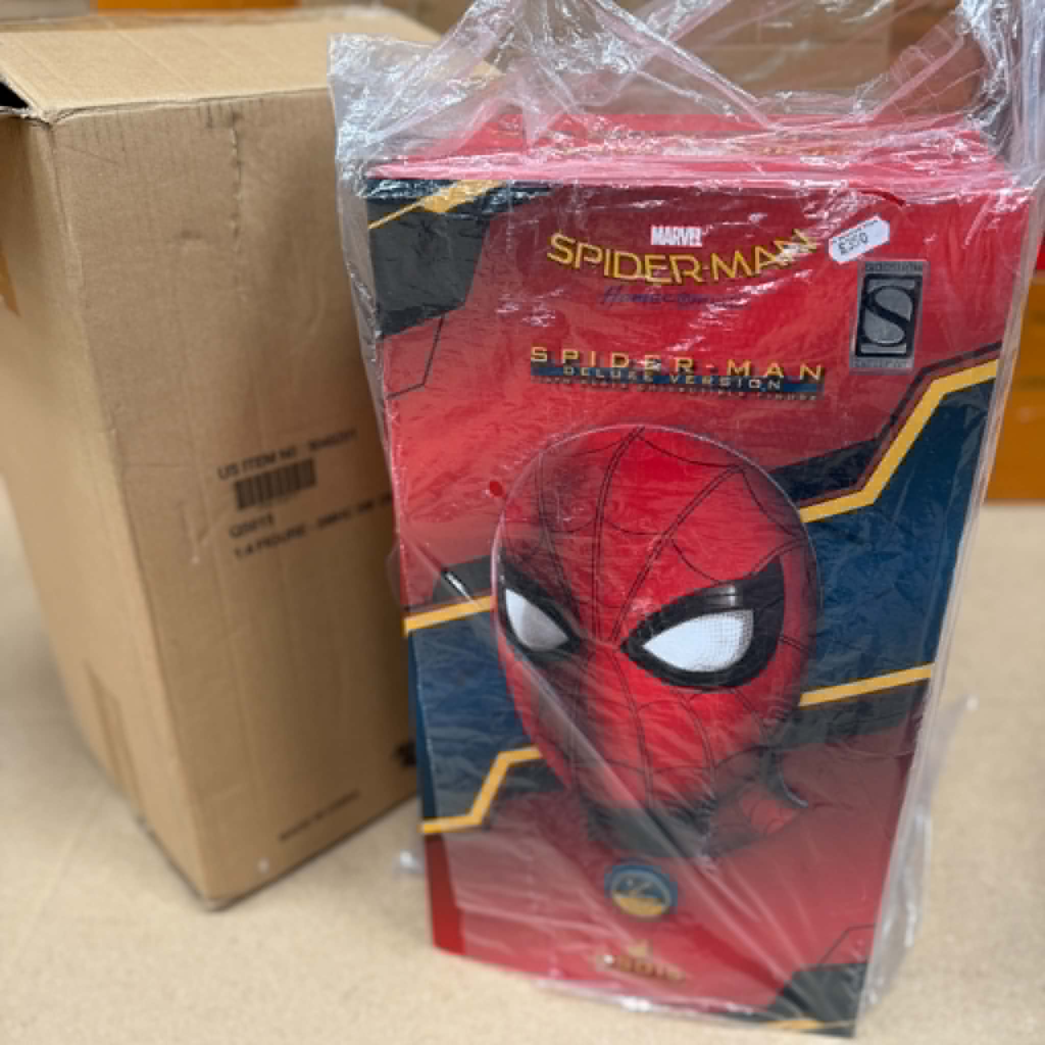 Hot Toys QS015 Spiderman Homecoming Spiderman 1/4 Scale Figure PRE OWNED