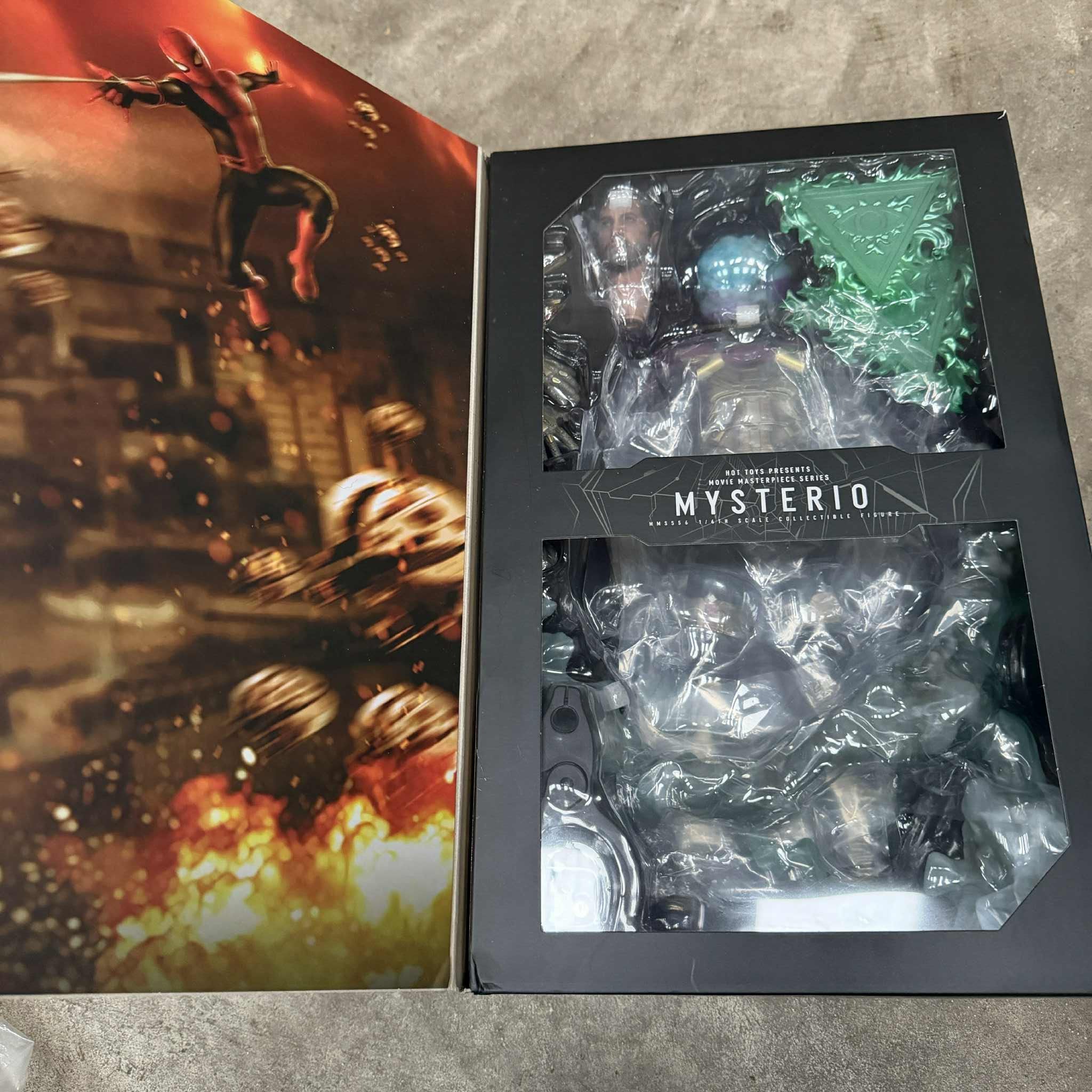 Hot Toys Mysterio 1/6 Scale Figure PRE OWNED