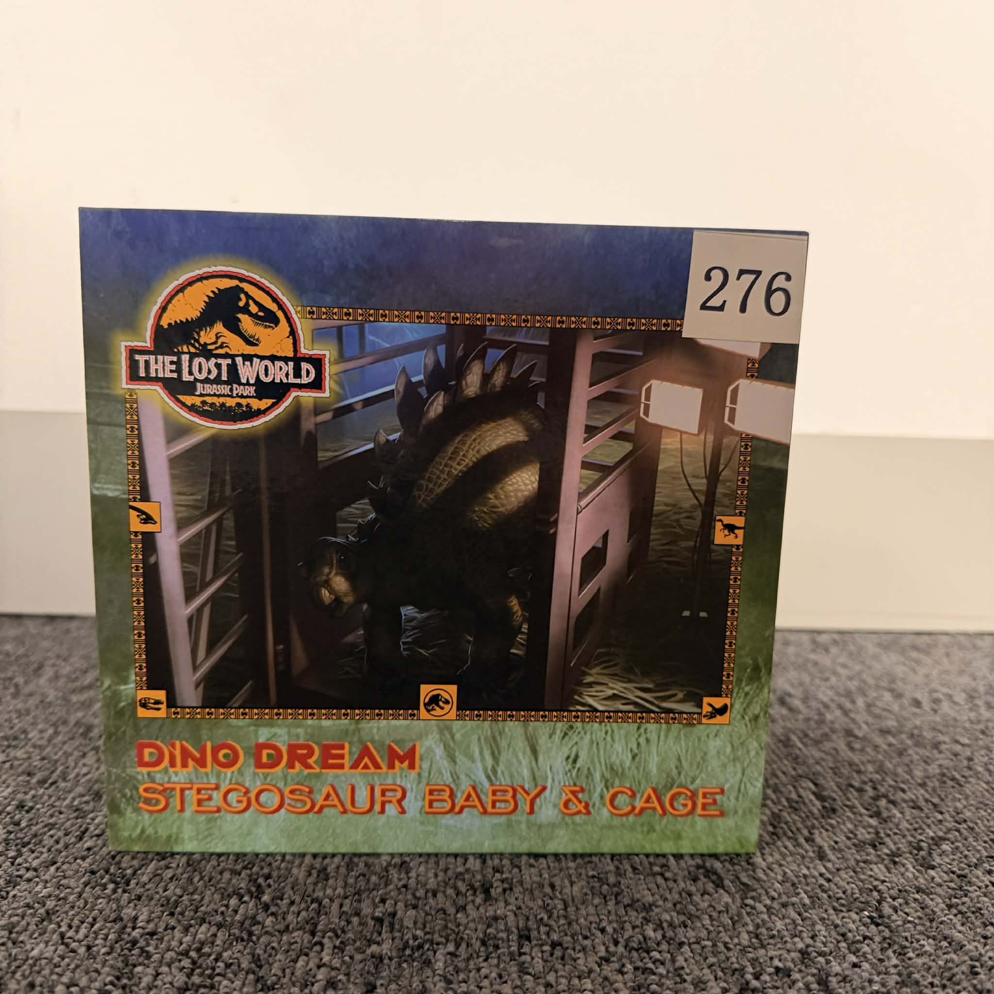 Dino Dream Jurassic Park The Lost World Stegasuarus Baby and Cage 1/30 Scale Resin Model
