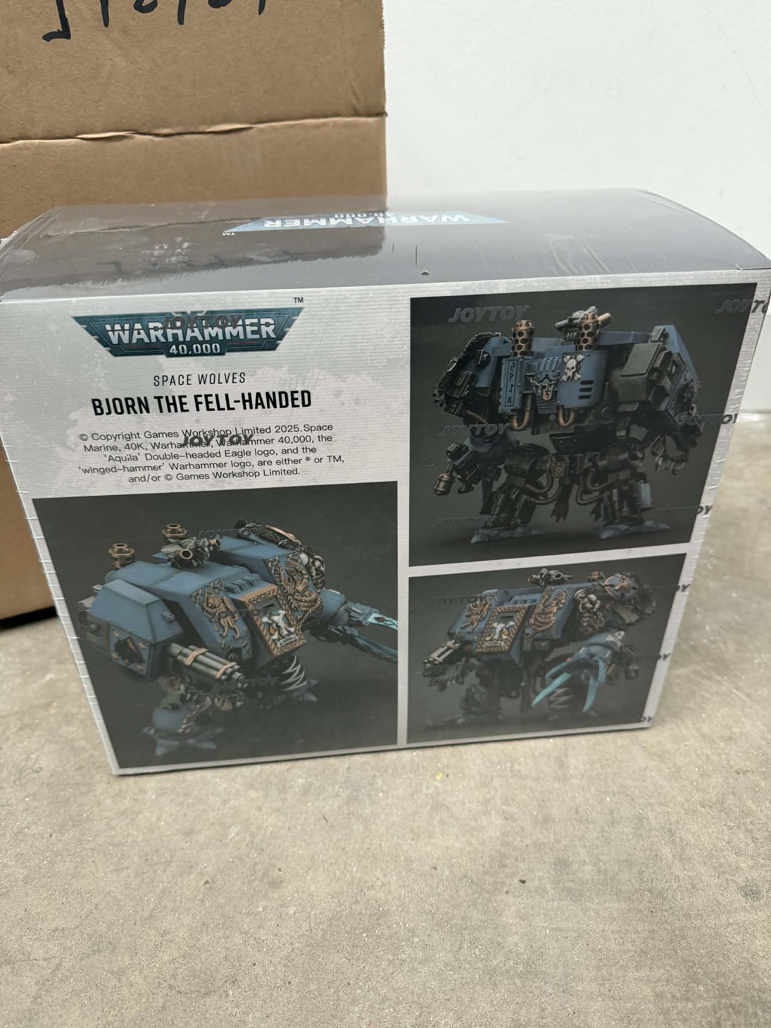 JOYTOY 1/18 Warhammer Space Wolves Bjorn The Fell-Handed
