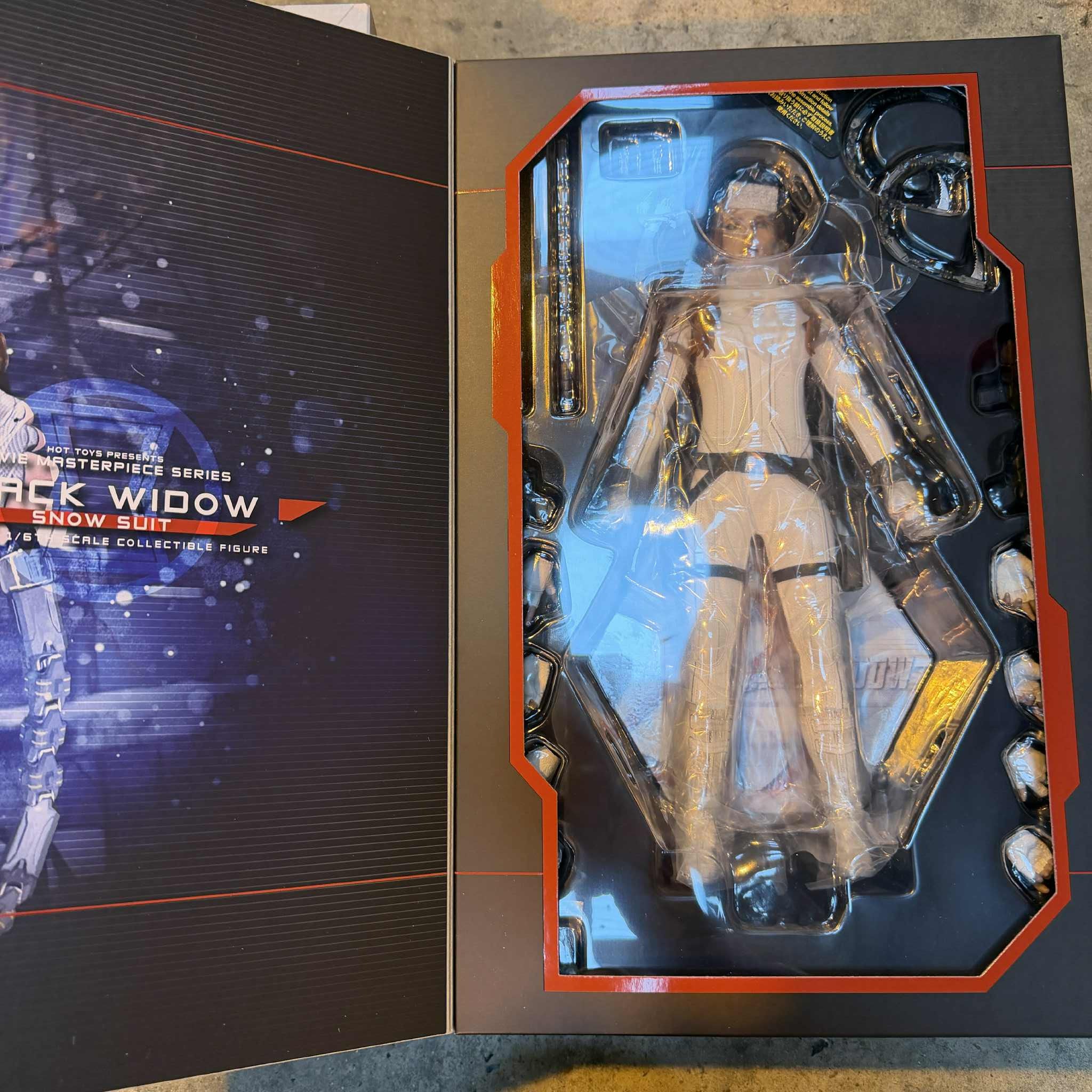 Hot Toys Black Widow Snow Suit 1/6 Scale Figure PRE OWNED