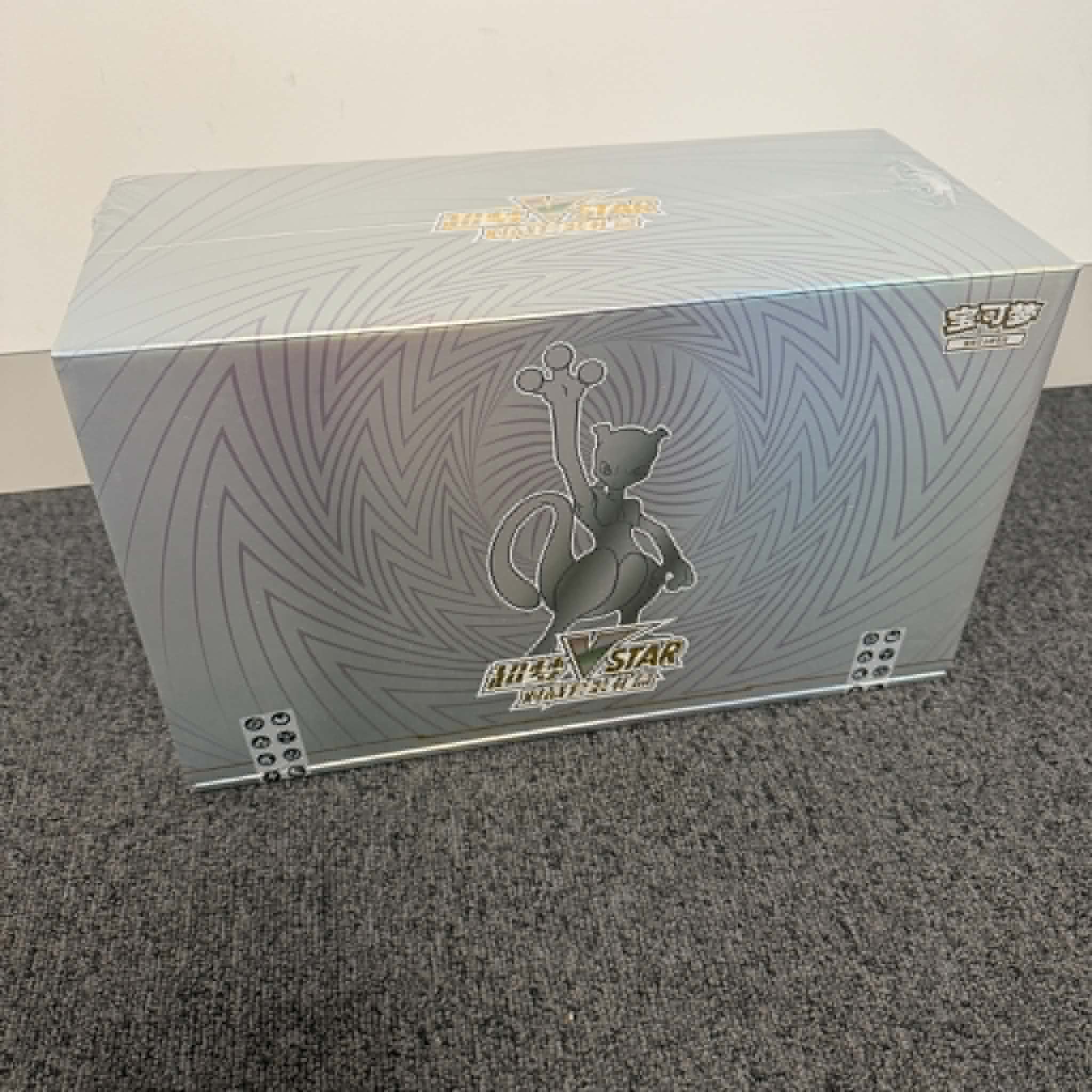 Pokémon TCG Exclusive Chinese Mewtwo VSTAR Collection Gift Box