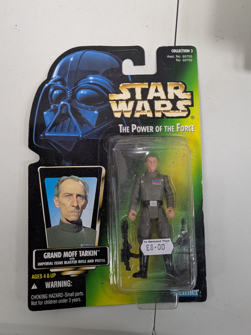 Star Wars The Power Of The Force Grand Moff Tarkin with Imperial Issue Blaster Rifle and Pistol (c)