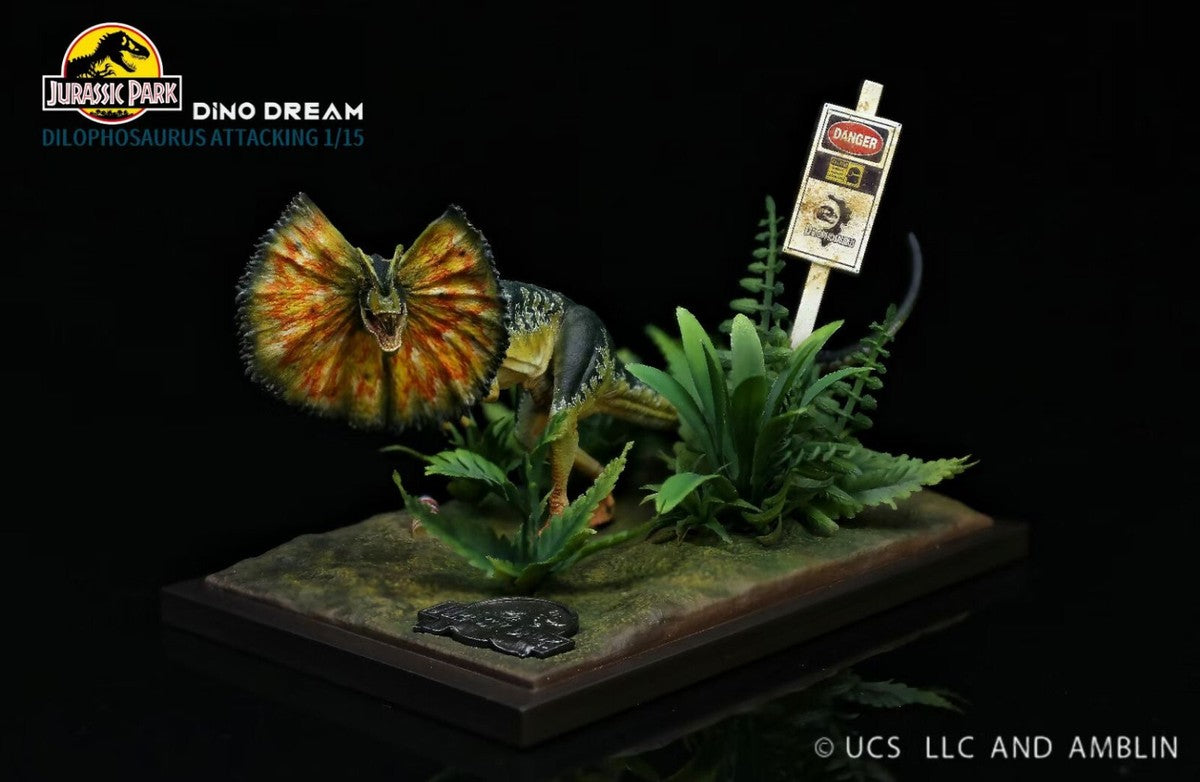Dino Dream Jurassic Park Dilophosaurus Attacking 1/30 Scale Resin Model