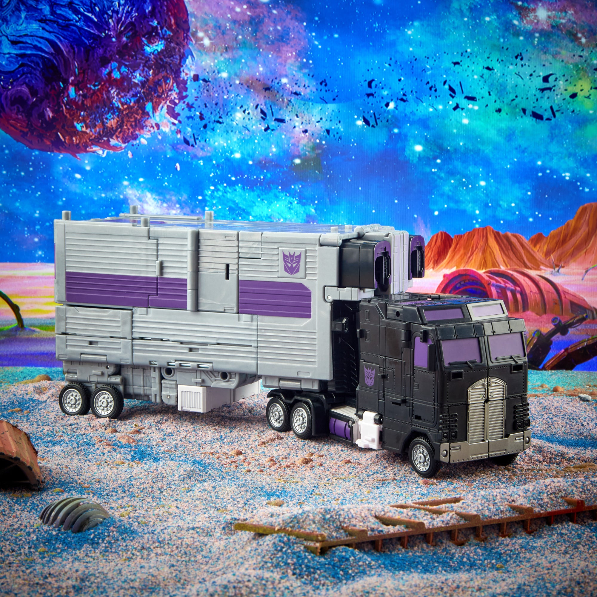 Transformers Legacy Commander Motormaster