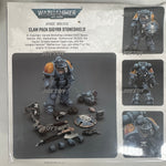 JOYTOY 1/18 Warhammer 40K Space Marines Space Wolves Claw Pack Sigyrr Stoneshield