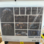 JOYTOY 1/18 Warhammer 40K Imperial Knights House Terryn Knight Paladin