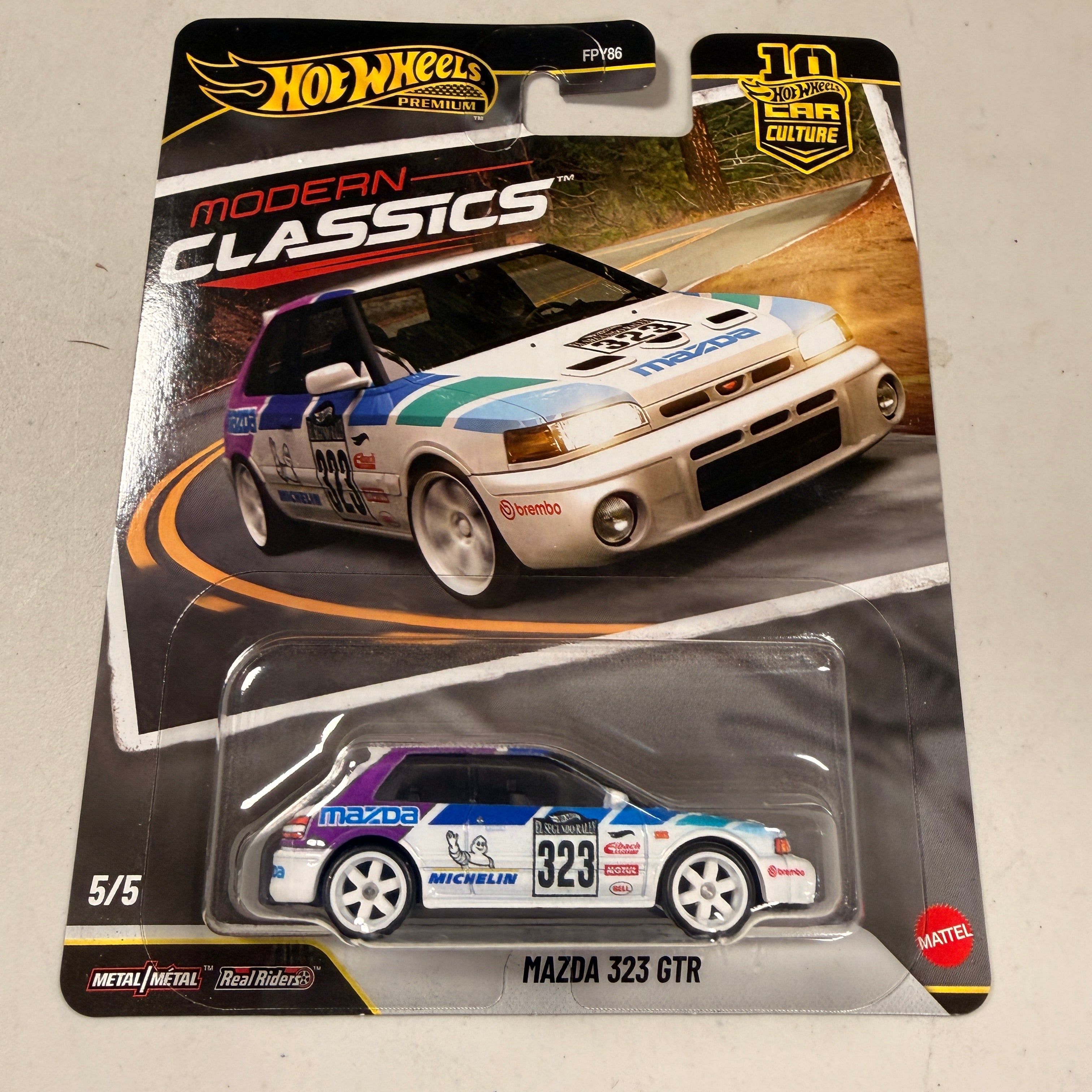 Hot Wheels ミニカー　マツダ 17台セット+おまけ 1台 Hot Wheels Premium Car Culture Modern Classics Mazda 323 GTR – In