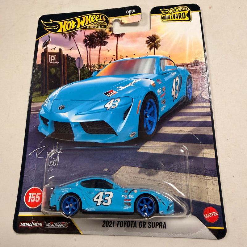 Hot Wheels Premium Boulevard 2021 Toyota GR Supra