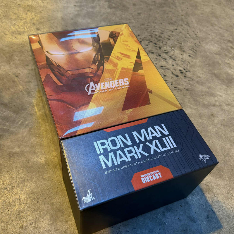 Hot Toys Avengers Age of Ultron Diecast Iron Man Mark XLIII 1/6 Scale Figure PRE OWNED
