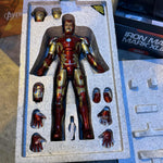 Hot Toys Avengers Age of Ultron Diecast Iron Man Mark XLIII 1/6 Scale Figure PRE OWNED