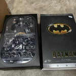 Hot Toys 1989 Batman MMS692 1/6 Scale Figure PRE OWNED