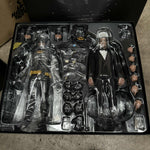 Hot Toys 1989 Batman and Bruce Wayne 2-Pack 1/6 Scale Figure PRE OWNED