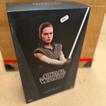Hot Toys Star Wars Rey Jedi Training 1/6 Scale Figure PRE OWNED