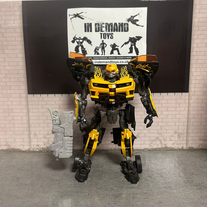 Transformers Movie Deluxe Cyberfire Bumblebee PRE-OWNED