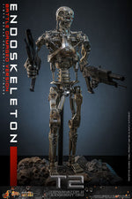 PRE-ORDER Hot Toys Terminator 2 Judgment Day Endoskeleton (Battle Damage Version) 1/6 Scale Collectible Figure IMPORT STOCK